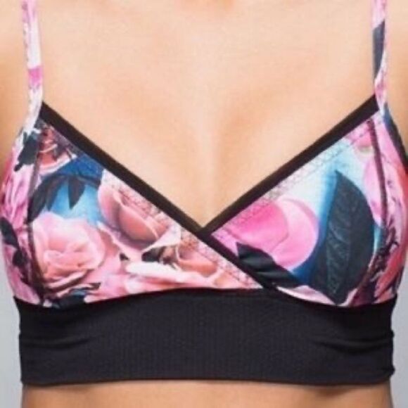 Lululemon Size 4 Ujjayi Sports Bra in Secret Garden Floral Print - Picture 2 of 3